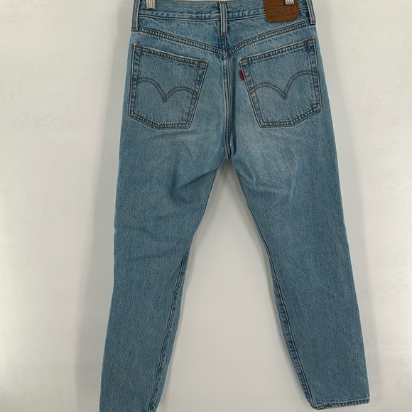 Levi's Wedgie Distressed Jeans Size 26 - Picture 5 of 7